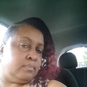 Meet your Posher, Valerie